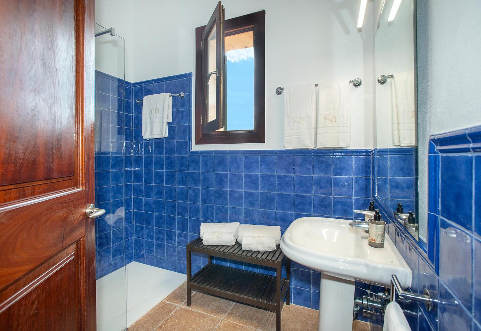 Owl Booking Villa Siquier - Luxury Retreat With Mountain Views ポレンサ エクステリア 写真